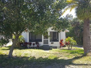 121 7th St, Holly Hill, FL 32117