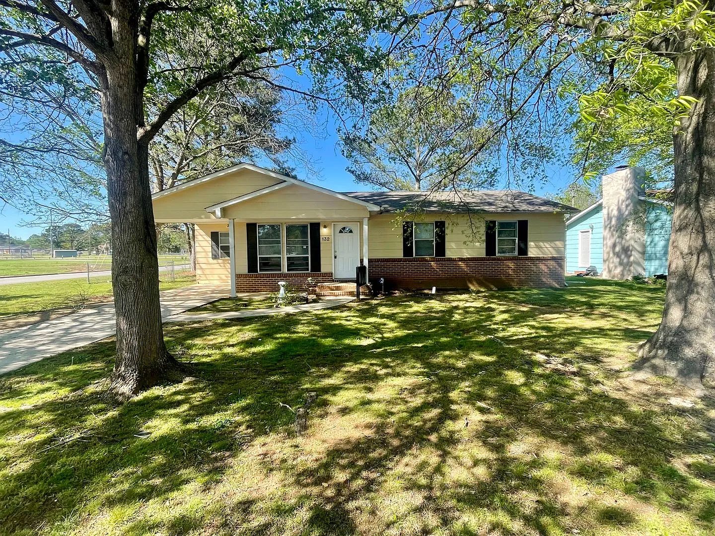 3/1 Bath Home for Rent! — Photo 1