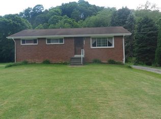 2267 Bull Creek Rd, Tarentum, PA 15084