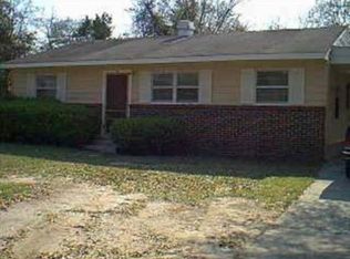 215 Ruzelle St, Warner Robins, GA 31093