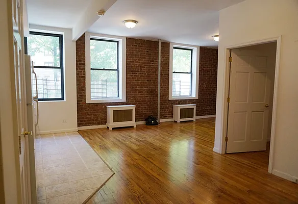 Rented by Goldfarb Properties | media 2