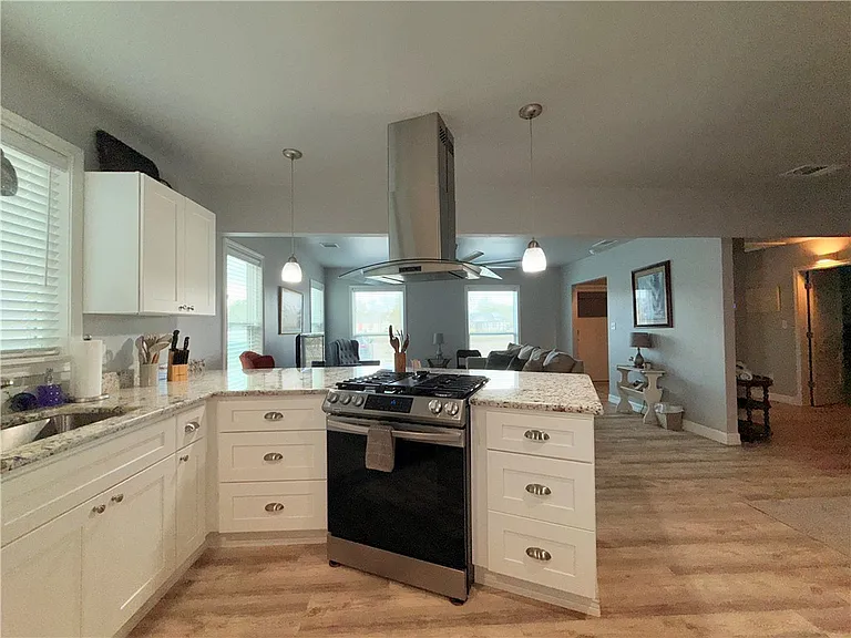 455 Louisiana Ave — Photo 7