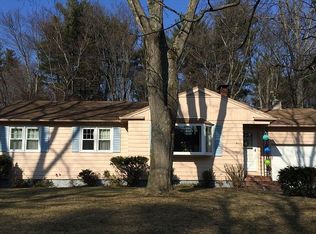 10 Wing Ter, Burlington, MA 01803