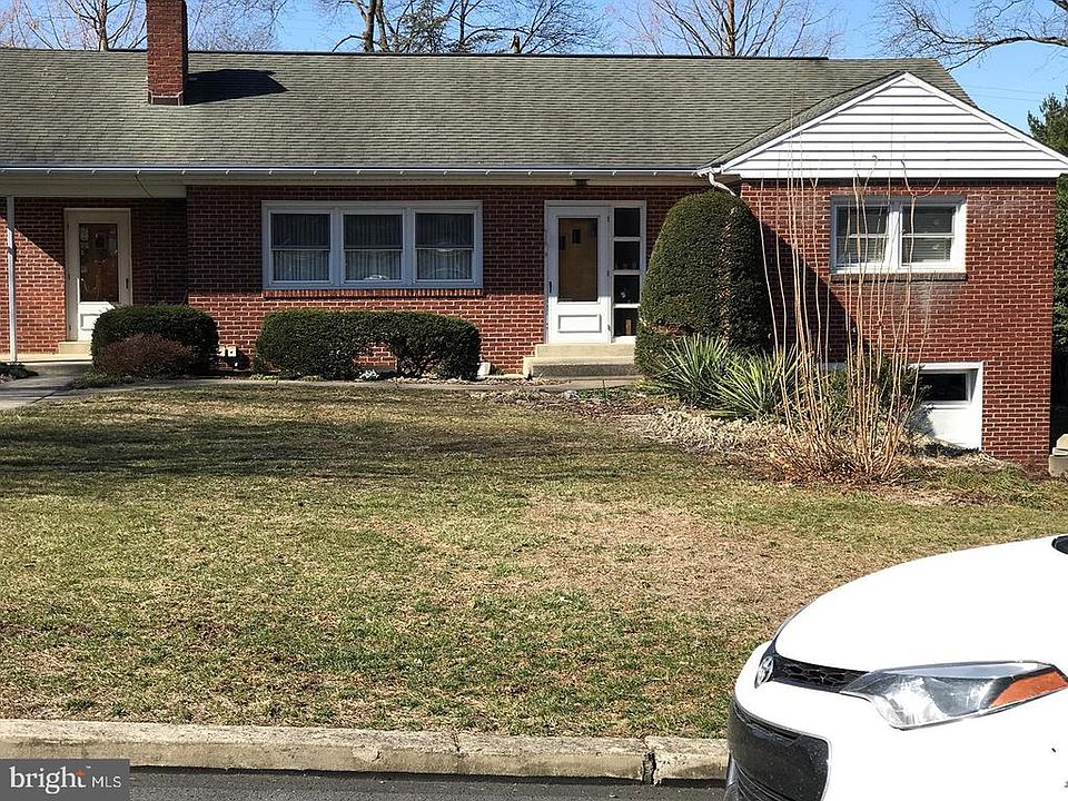 2nd image of 3320 Harrison Ave