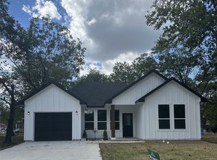 1505 Division St, Commerce, TX 75428