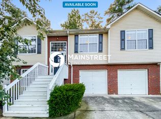 1927 Owens Trl, Rex, GA 30273