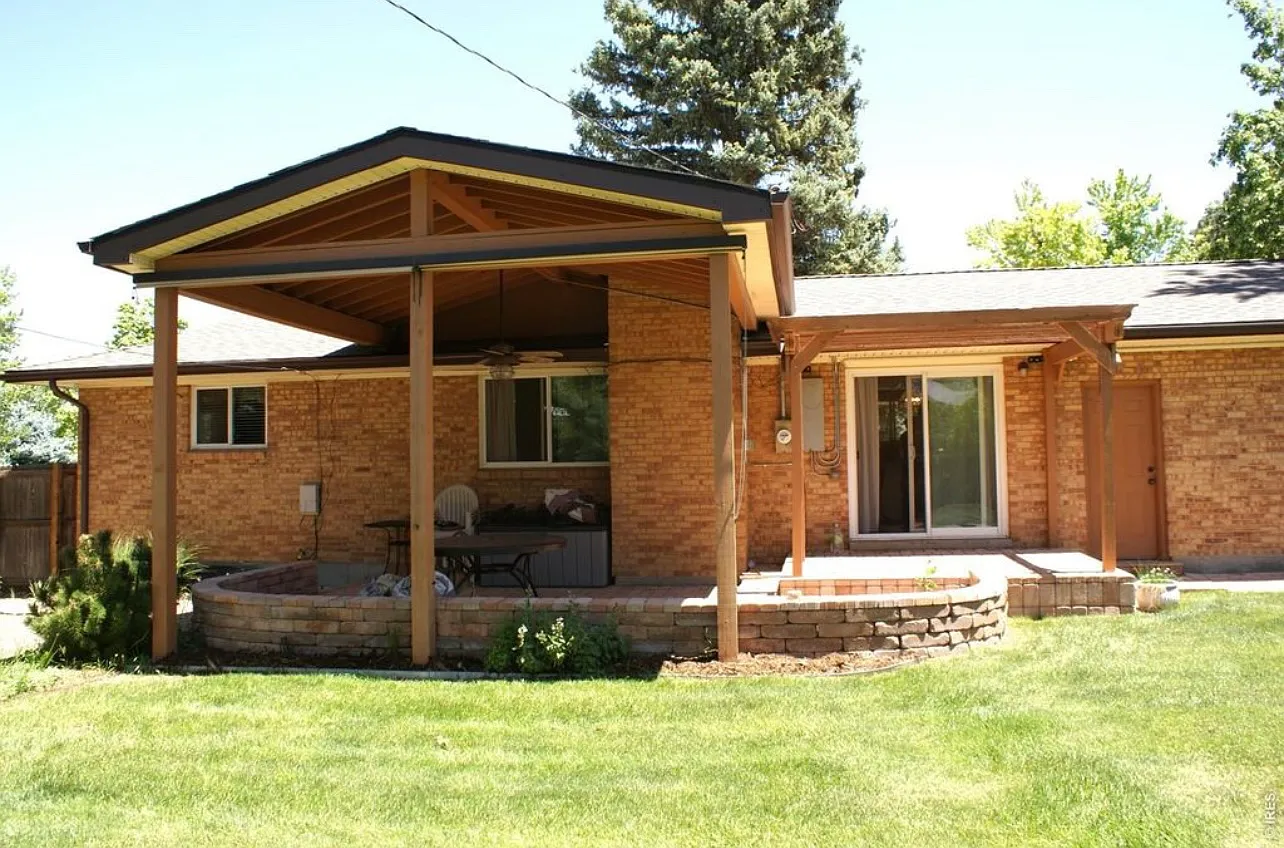 10643 Sperry St — Photo 2