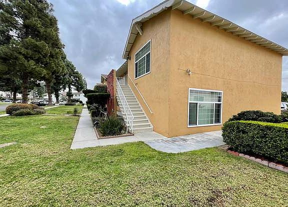 4th image of 12581 Kensington Ln #4