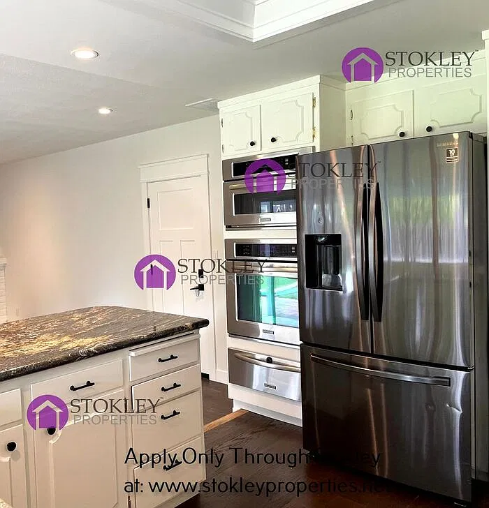 4 bed, 3.0 bath, 1981 sqft, $4,495 — Photo 3