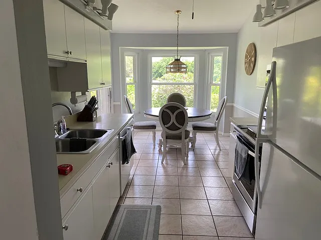 858 Charlemagne Blvd — Photo 11