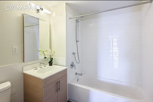 Rented by Compass | media 13