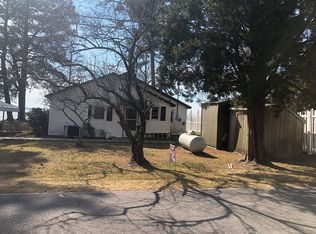 1579 Bayview Rd, Bath, NC 27808