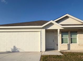 3824 High Tide, Seguin, TX 78155