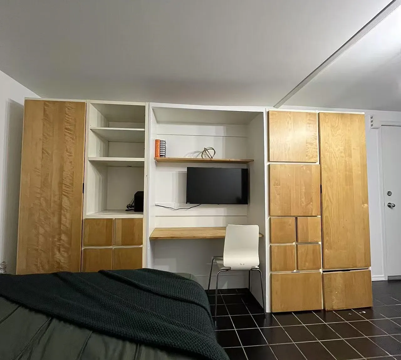 Studio, 187 sqft, $1,490 — Photo 4