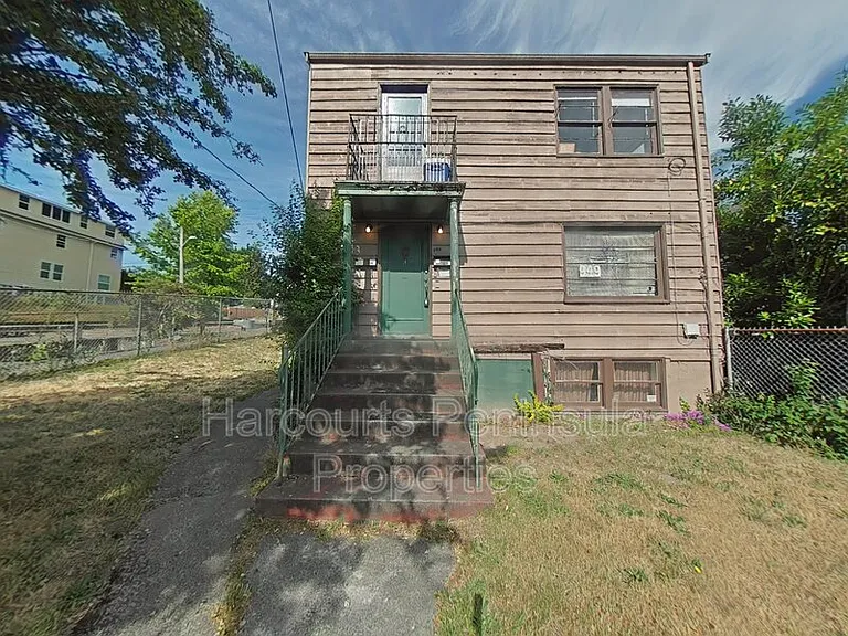 949 Washington Ave #A — Photo 8