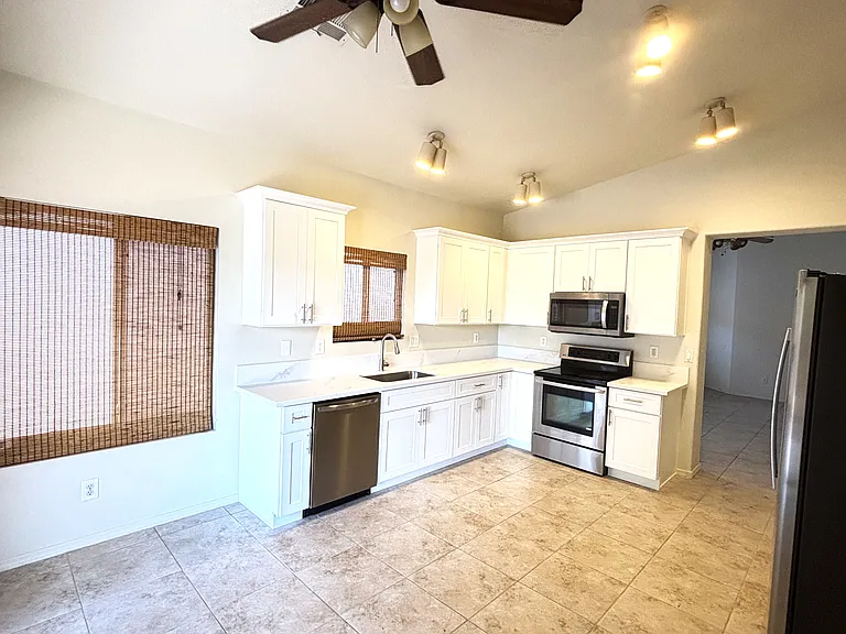 82 S Criss Pl — Photo 10