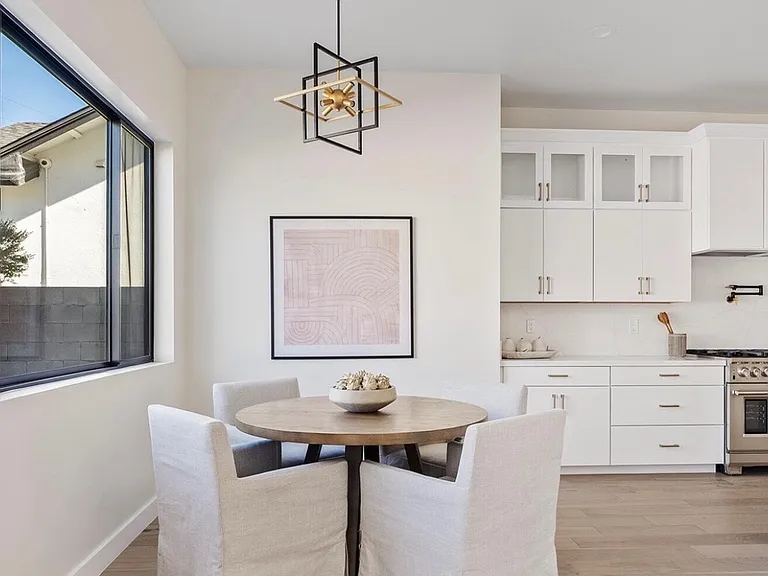 3622 E Clarendon Ave — Photo 14