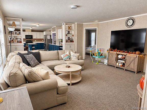 4th image of 46425 Le Grande Blvd