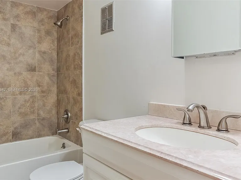 11521 SW 109th Rd #10A — Photo 10