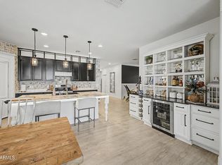 2740 W APOLLO Road, Phoenix, AZ 85041