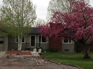 507 College View Dr, Riverton, WY 82501