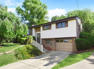 413 Shoreham Dr, Allison Park, PA 15101