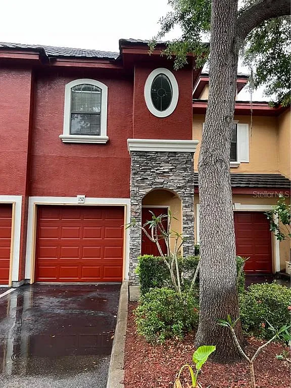 2 bed, 2.0 bath, 1170 sqft, $2,100 — Photo 2
