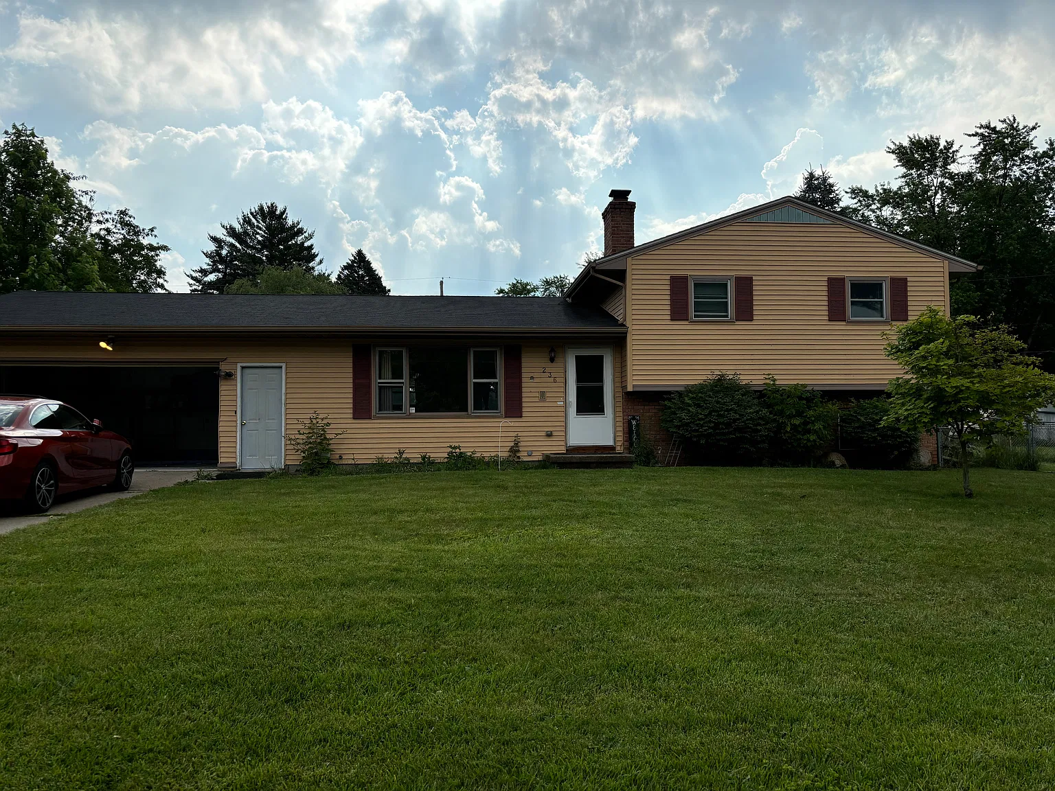 Theo Ave, Lansing — Photo 2