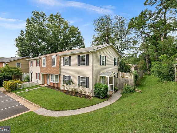 3rd image of 8566 Pellam Ct