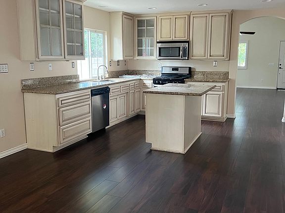 5th image of 7259 Fairwood Ln
