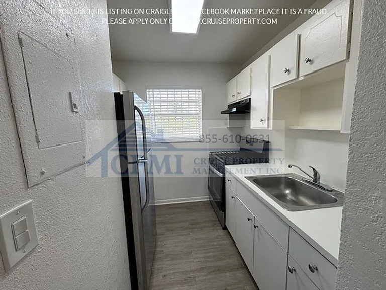 2031 NE 139 St North Miami Beach, FL 33181 — Photo 15
