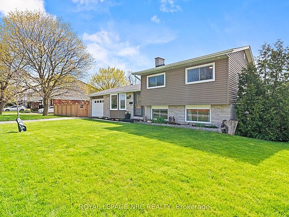 3rd image of 466 Willow Rd