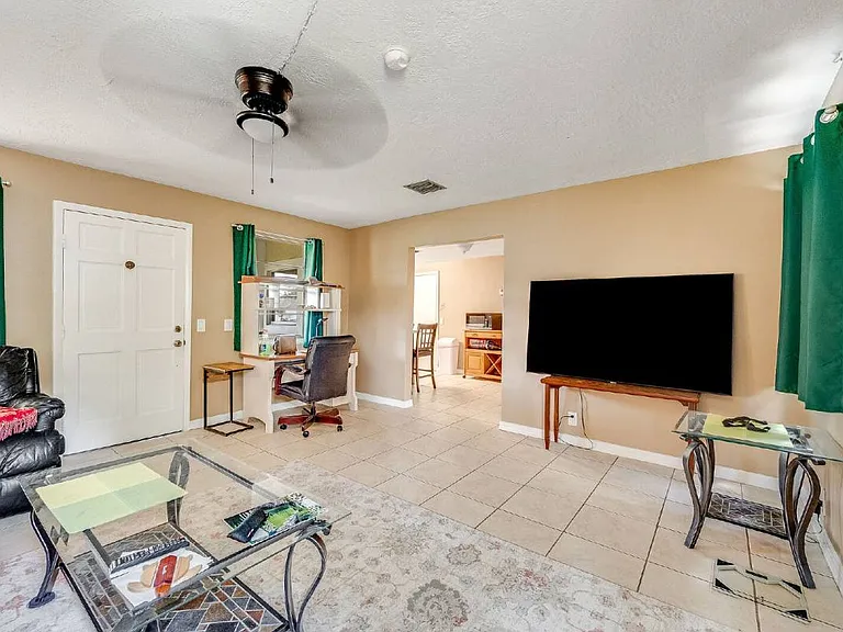 108 East Dr #D — Photo 9