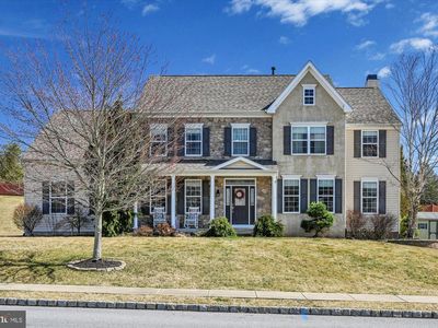 224 Green Meadow Dr, Douglassville, PA, 19518