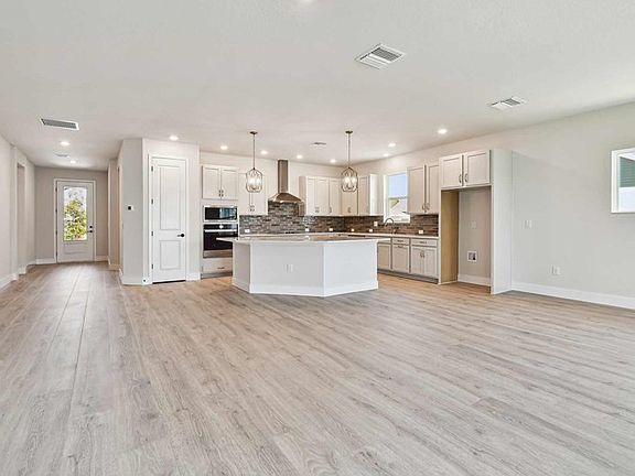 The Northglen - Dining