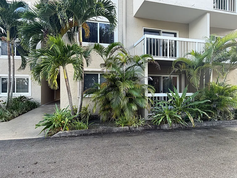 7920 Camino Real #111 — Photo 15