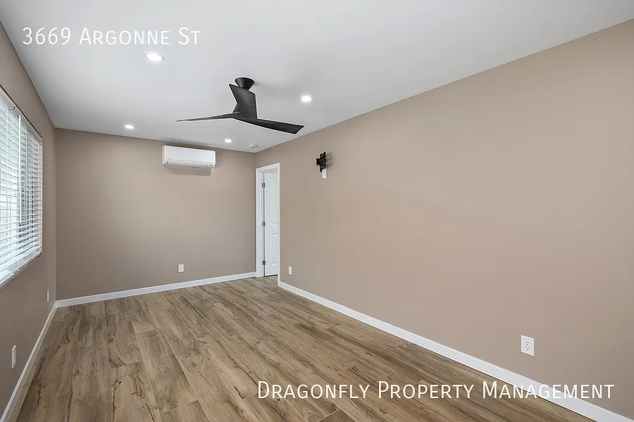 Two Bedroom Detached Residence with Private Patio — Photo 4