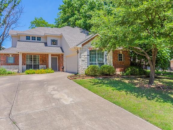 2nd image of 7017 Twin Ponds Dr