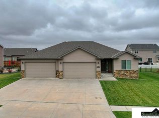 9831 N 152nd St, Waverly, NE 68462