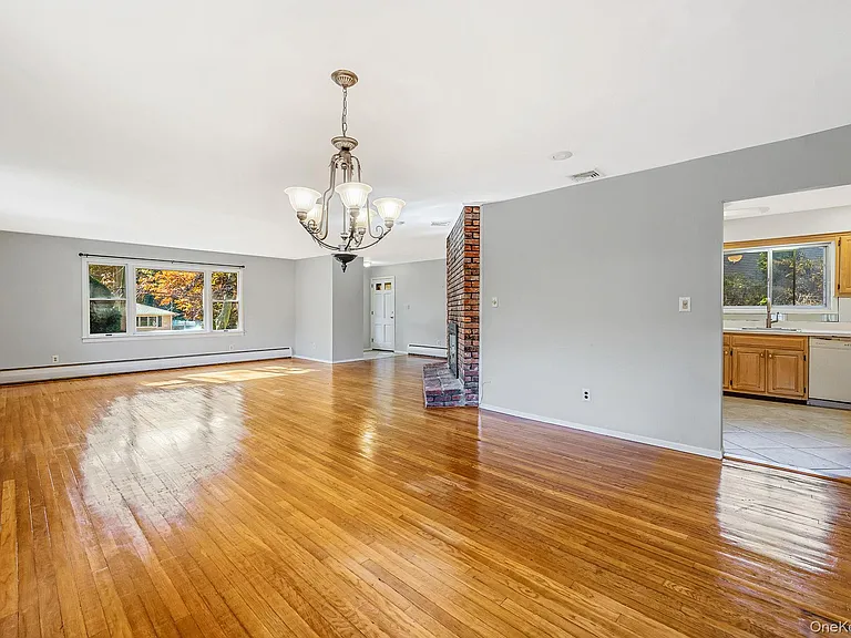 23 Princeton Dr — Photo 15