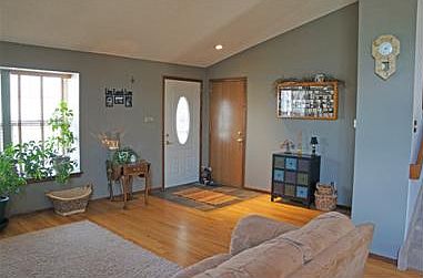 4th image of 12171 Dahlia Ct