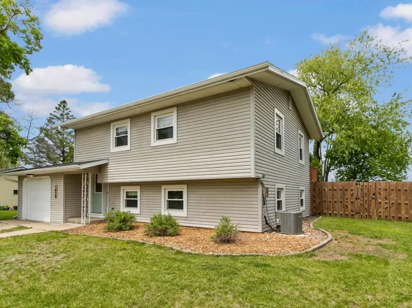 1030 14th St, Prairie Du Sac, WI 53578