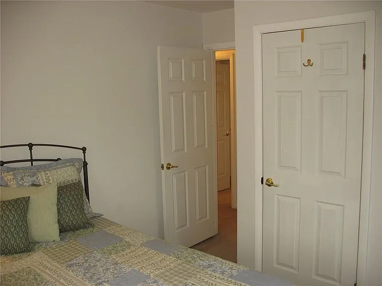 44 Picadilly Ct — Photo 31
