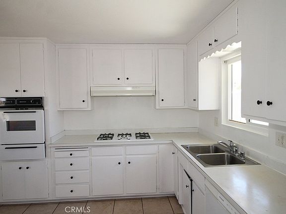 5th image of 25626 Eaton St