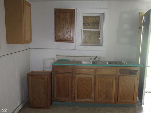 5th image of 2038 W 10th St