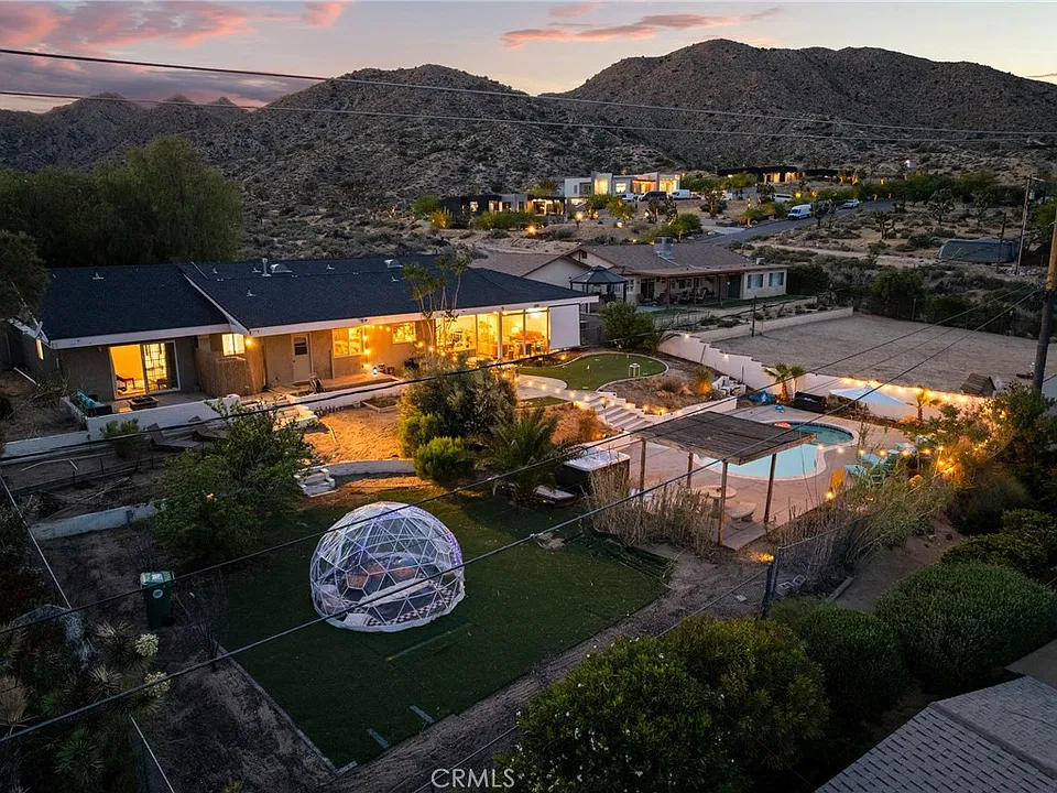 7433 Fairway Dr