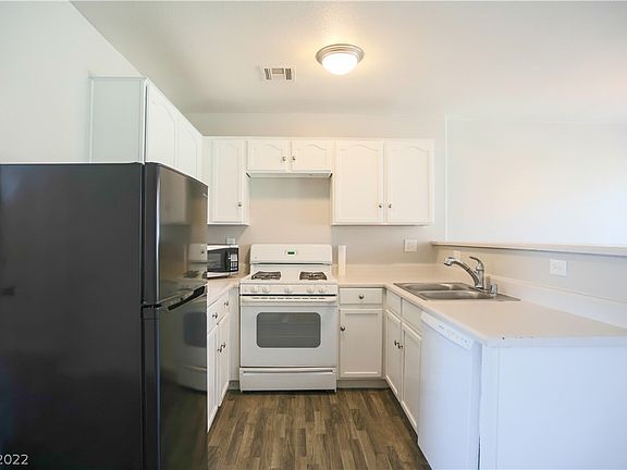 4th image of 2620 Sierra Seco Ave Unit 105
