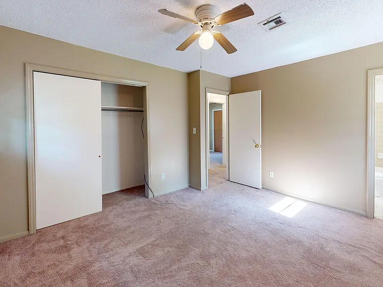 130 Graylynn Dr — Photo 8