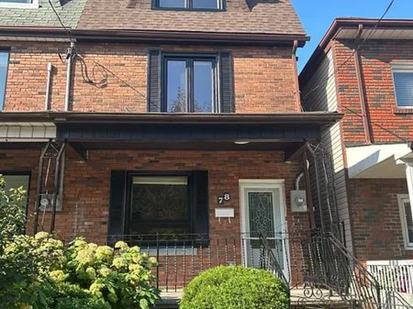 78 Givins St #1, Toronto, ON M6J 2X8