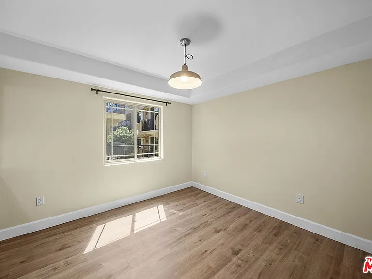 5315 Bellingham Ave #204 — Photo 12